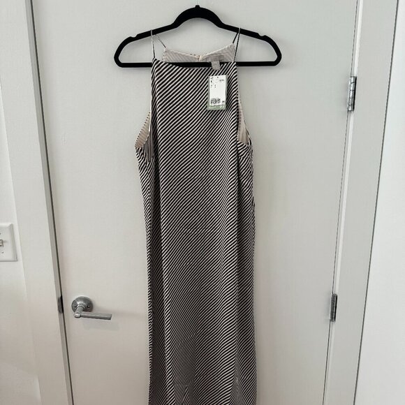 H&M Dresses & Skirts - NWT H&M Navy and Off-White Striped Satin Dress - Size M